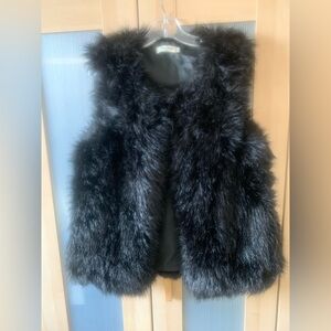 Miss Charm Paris Faux Fur Vest in Black